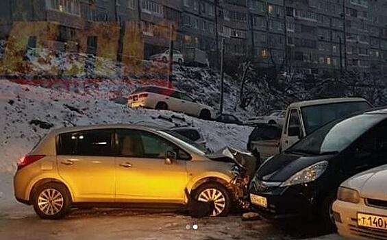 «Колесо потерял»: два весьма странных происшествия зафиксированы на дорогах Владивостока