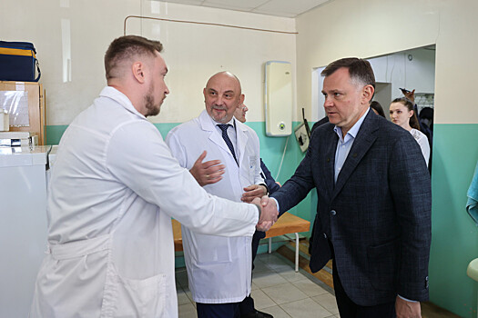 Слюсарь поручил спроектировать новые модульные корпуса для Пролетарской ЦРБ