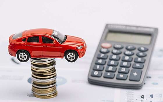 Продавцы закладывают колебания валют в стоимость авто: эксперт о ценах на рынке