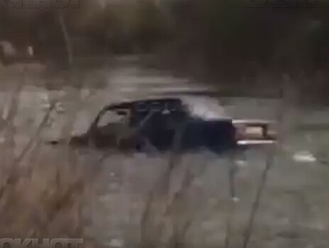 Рыбаки пытались на «Жигулях» пересечь канал в Ростовской области