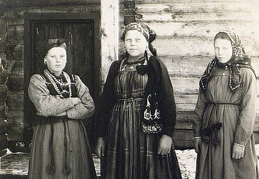 Почему Ань зовут Нюрами