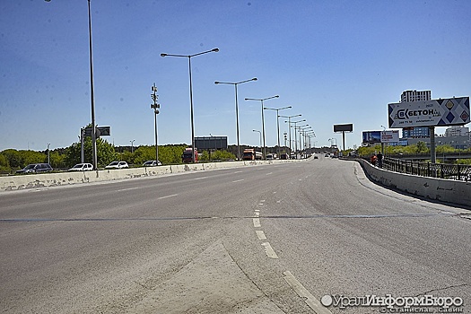 На развязке Луганская-Объездная в Екатеринбурге завершился ремонт дорожного полотна