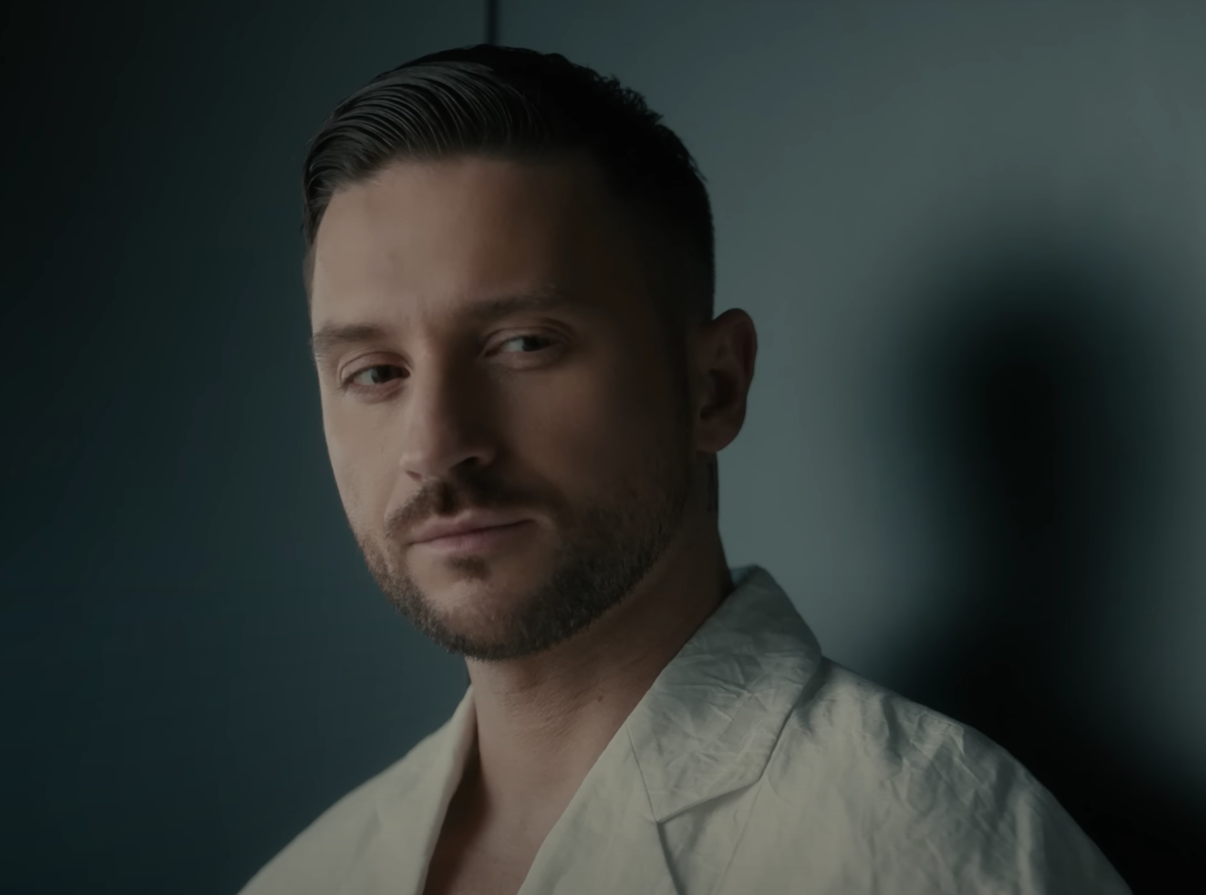 Лазарев удалил старый клип на песню «Так красиво», в котором суд нашёл пропаганду ЛГБТ*