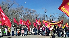 Тюменские коммунисты встретили Первомай вальсом