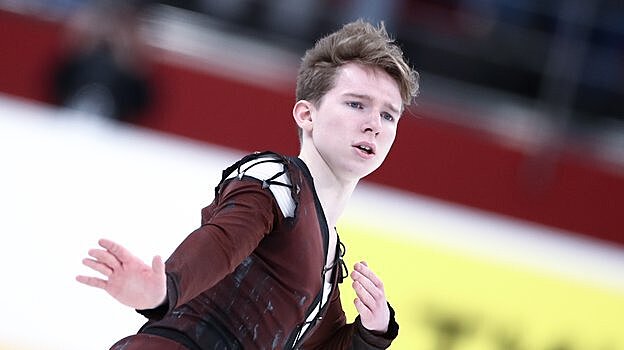 Произвольная программа Андрея Мозалева поставлена на тему из «Джеймса Бонда»