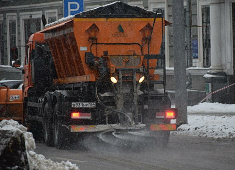 Три улицы в Саратове перекроют ночью для расчистки от снега