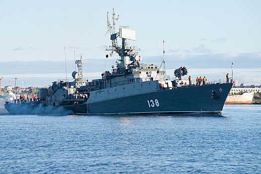 Корабли Северного флота нашли "нарушителя" в Белом море