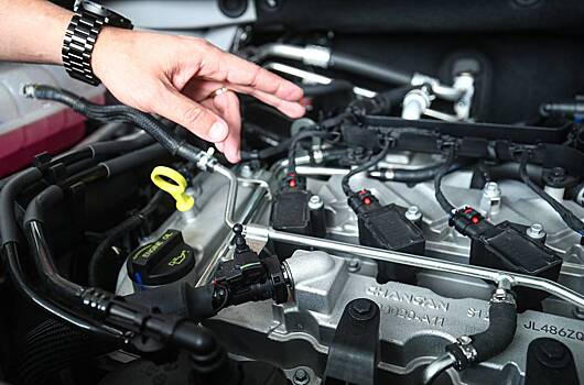 Купивший новый китайский автомобиль россиянин оценил его качество одним словом