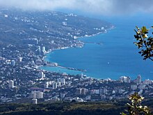Глава Крыма призвал туристов выбирать сухопутные маршруты