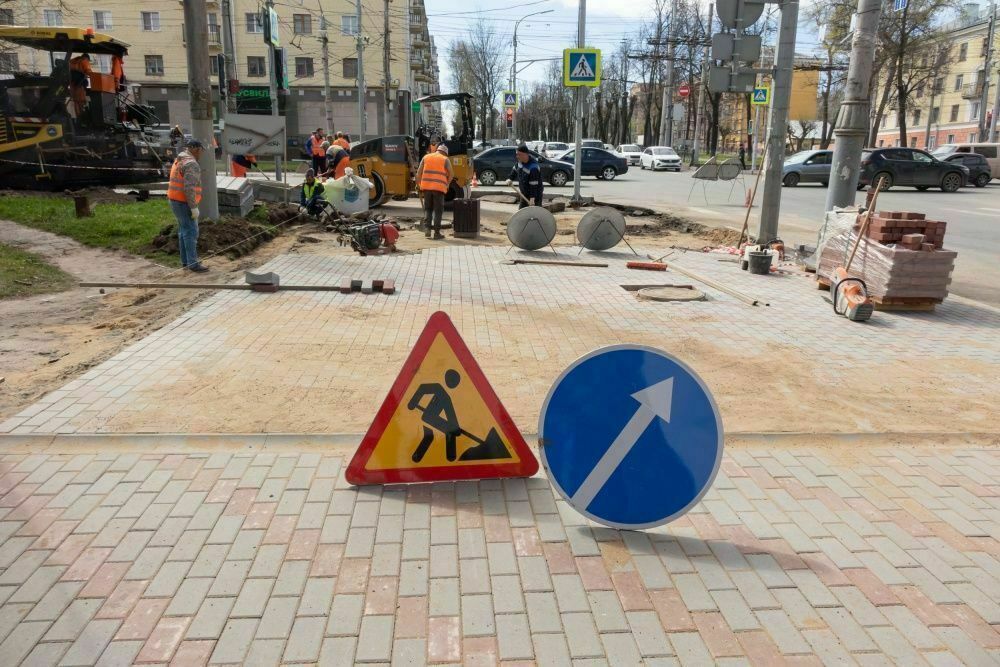 В Кирове до 12 июня отремонтируют 20 тротуаров