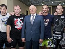 Боец Шлеменко предложил губернатору Назарову совместно бороться с алкоголем