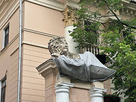 Пилоны ворот дома со львами отреставрируют в Пресненском районе