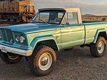 57-летний пикап Jeep Gladiator превратили в 707-сильный рестомод