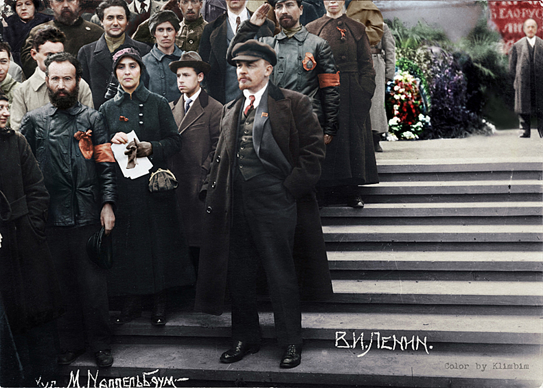 В.И.Ленин на параде войск Всевобуча. Москва, 25 мая 1919 года