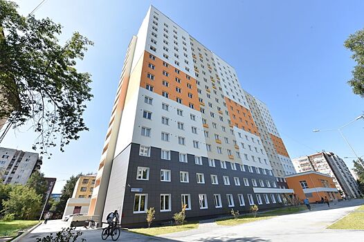 Студенты УрФУ познакомились с новым общежитием на 1230 мест