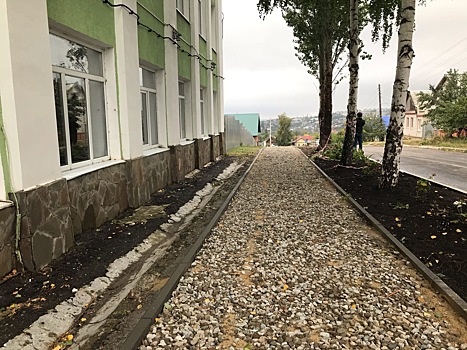 В Вольске вовсю продолжается ремонт тротуаров
