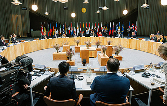 Главы МИД ЕС согласились не возвращать российские активы