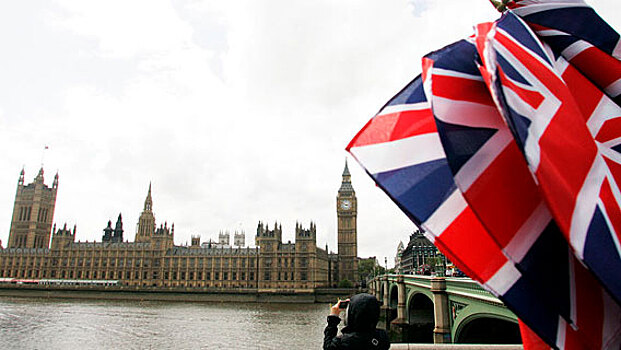 Британские пэры потребовали провести публичное расследование после окончания кризиса