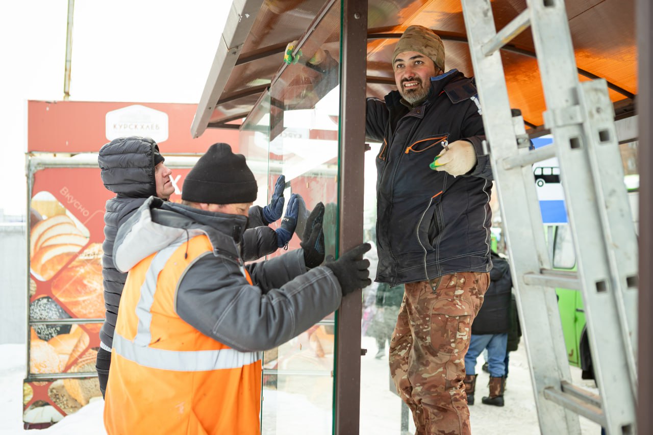 В Курске восстановили остановку у магазина Полет после стрельбы из пневматического пистолета