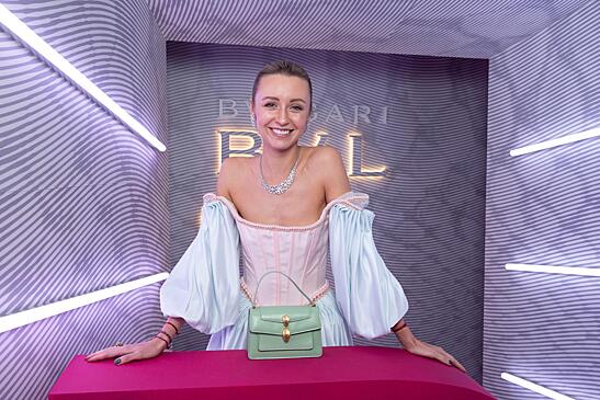 Модный дом Bvlgari представил в Милане коллекцию аксессуаров осень-зима 2020