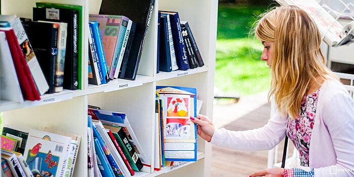 В столичных парках появятся книги для чтения с детьми