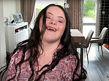 18-летняя модель с синдромом Дауна стала звездой кампании Gucci на страницах Vogue (ФОТО)