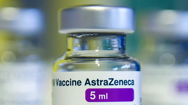 AstraZeneca снизит поставки вакцины в ЕС на две трети