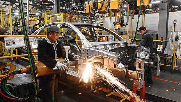 АвтоВАЗ прокомментировал слухи о сокращении сотрудников