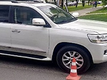 В Чебоксарах пенсионер на внедорожнике сбил пожилую женщину