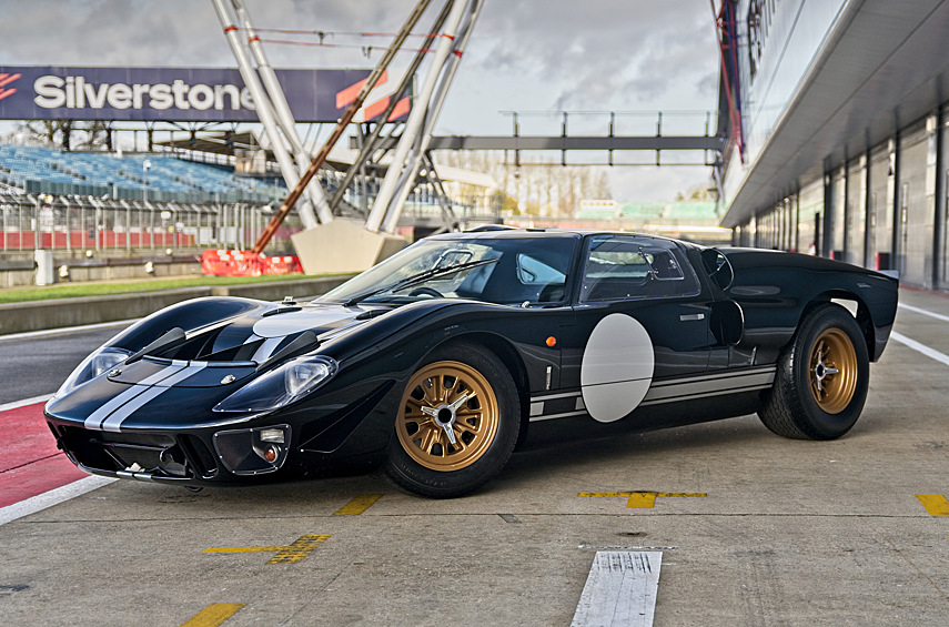 Everrati Superformance GT40. Компания Everrati из Великобритании и мастерская Superformance (США) создали электрическую реплику «ле-мановского» Ford GT40.
