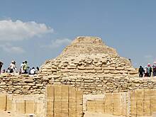 У египетских пирамид появился флаг России