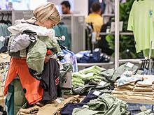 Стилист рассказала, повлиял ли уход зарубежных брендов на производство одежды в России