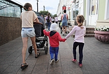 За полгода в Омской области усыновили меньше 100 детей