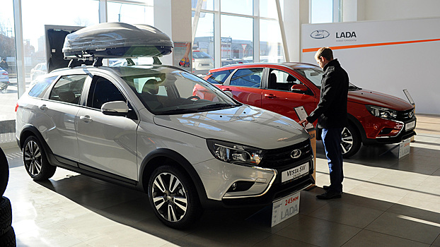 АвтоВАЗ хочет следить за дилерами через камеры