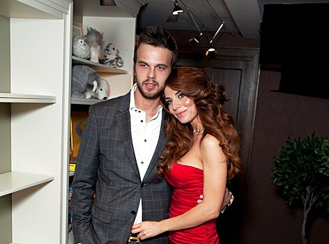 Дважды стали родителями: бывший муж Анны Седоковой нашел счастье с моделью