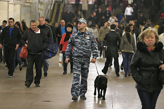 Московское метро усилило меры безопасности после взрыва в Петербурге