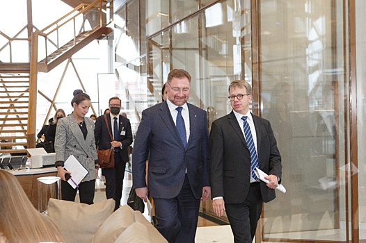 Еще больше возможностей: президент РМК обсудил будущее сотрудничества с послом Финляндии