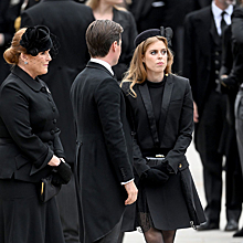 Беатрис и Евгения Йоркские прибыли на церемонию похорон Елизаветы II