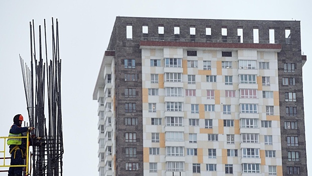 Эксперт объяснил, почему в России не дешевеет жилье