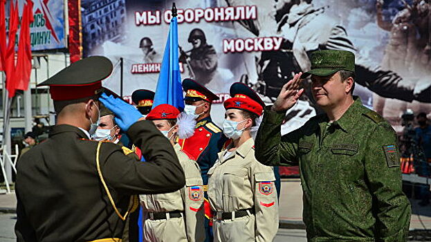 Глава ЛНР принял участие в генеральной репетиции парада Победы в Луганске