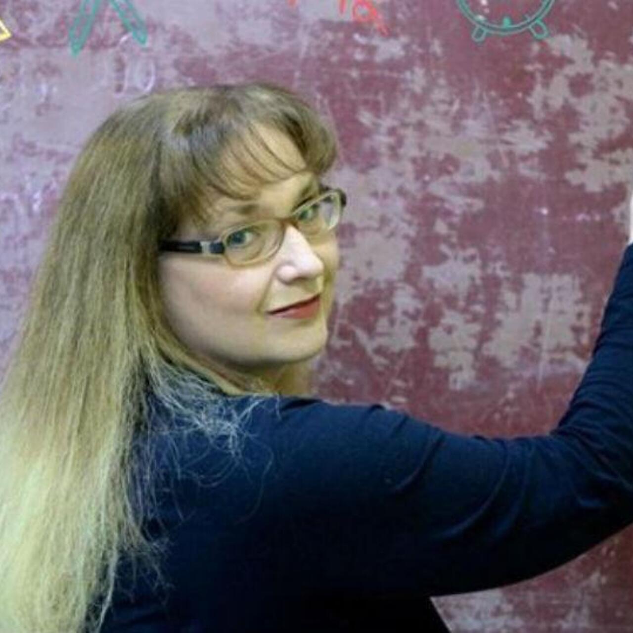 Типичный урок. Девушка учитель. Шикарная учительница. Та самая учительница. Та самая учительница.