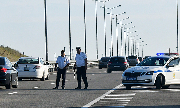 Крымский мост: что известно о ночном инциденте