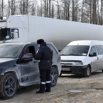 Почти 100 картин нашли киевские таможенники в грузовике из Франции