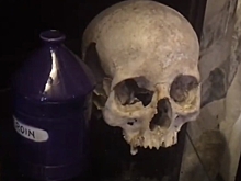 Художники, маги и студенты-медики: Кто покупает в интернете человеческие останки