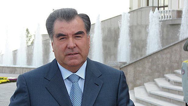 Президент Таджикистана освободил от должности главу ГБАО