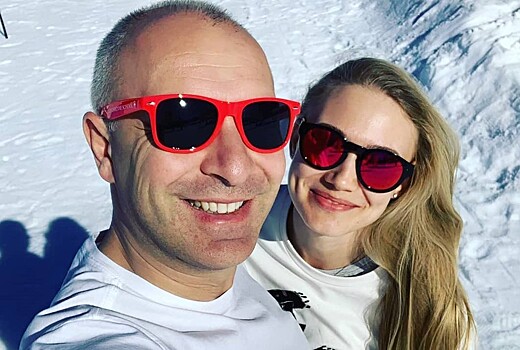 Оксана Акиньшина опубликовала счастливое селфи с мужем после слухов о разводе