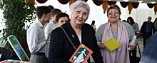 Военнослужащие из Дзержинска поздравили женщин с 8 Марта