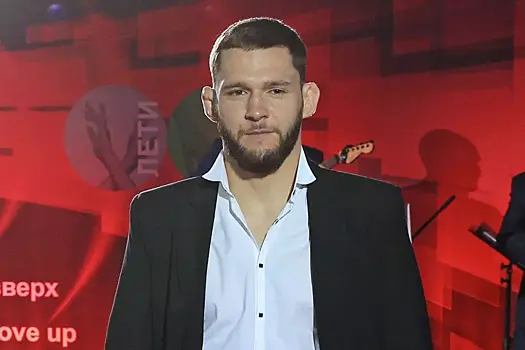 Россиянин Шаблий одержал пятую победу в Bellator