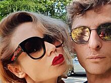 «Тонконожка и толсторожка»: Павел Воля предложил поклонникам придумать название для фото