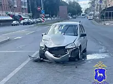 В Самаре в ДТП на перекрестке Победы и Ново-Вокзальной пострадала 52-летняя женщина
